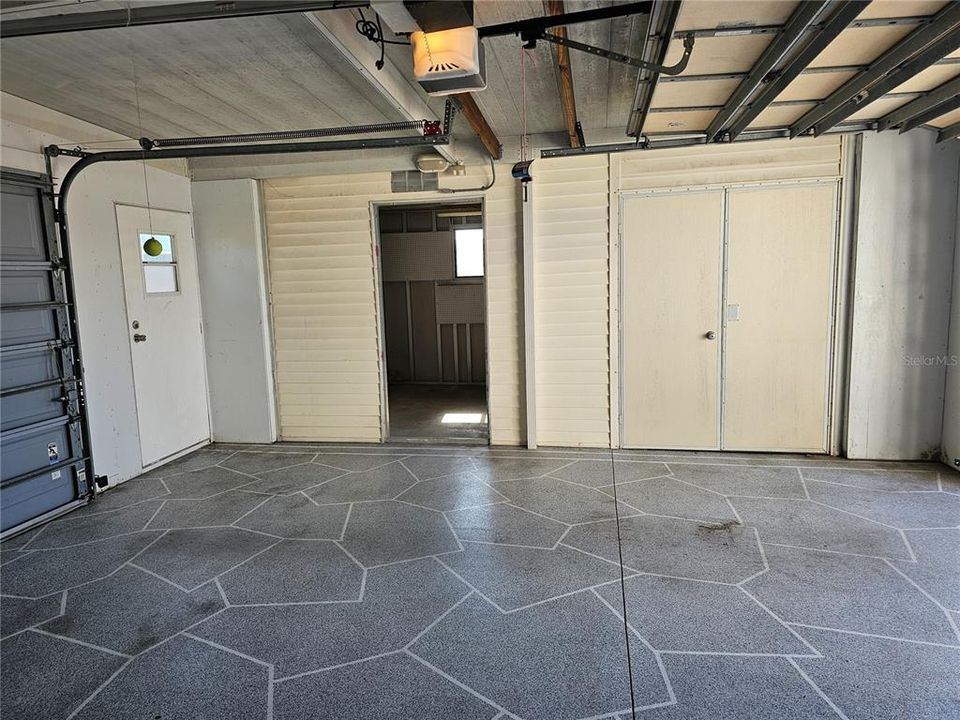 For Sale: $259,900 (2 beds, 2 baths, 1573 Square Feet)