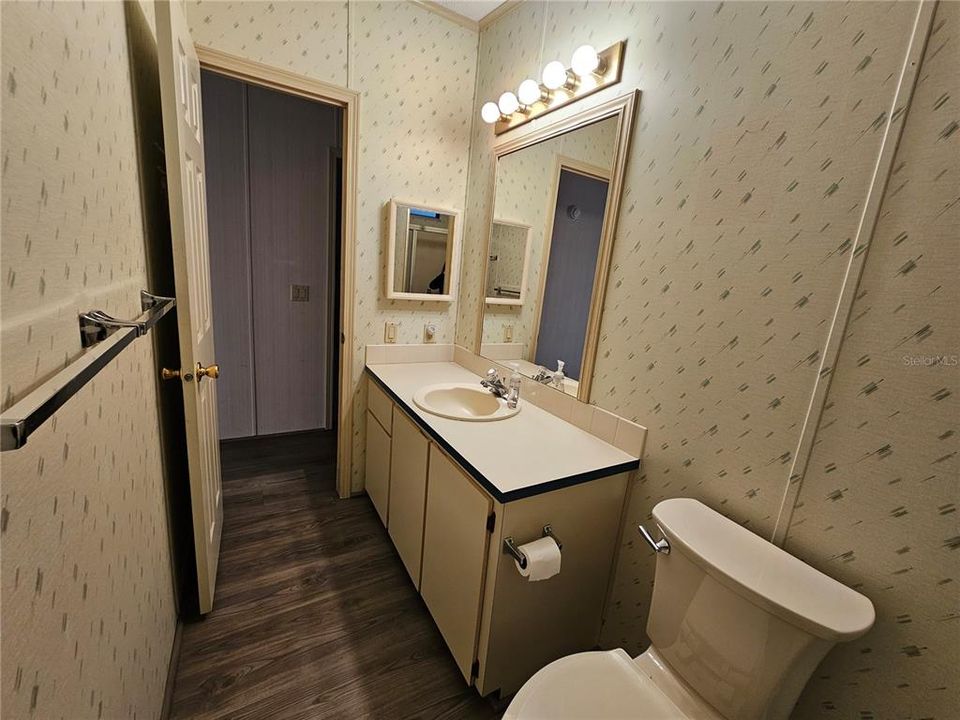 For Sale: $259,900 (2 beds, 2 baths, 1573 Square Feet)