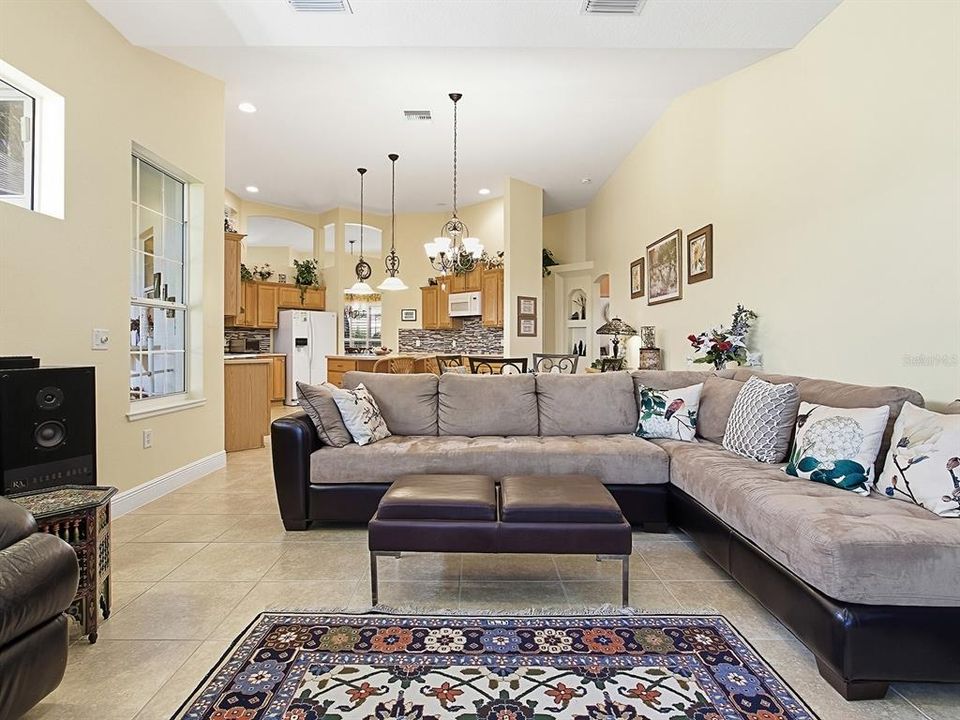 Active With Contract: $725,000 (3 beds, 2 baths, 2460 Square Feet)