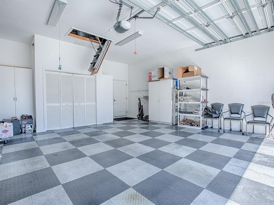 Active With Contract: $725,000 (3 beds, 2 baths, 2460 Square Feet)