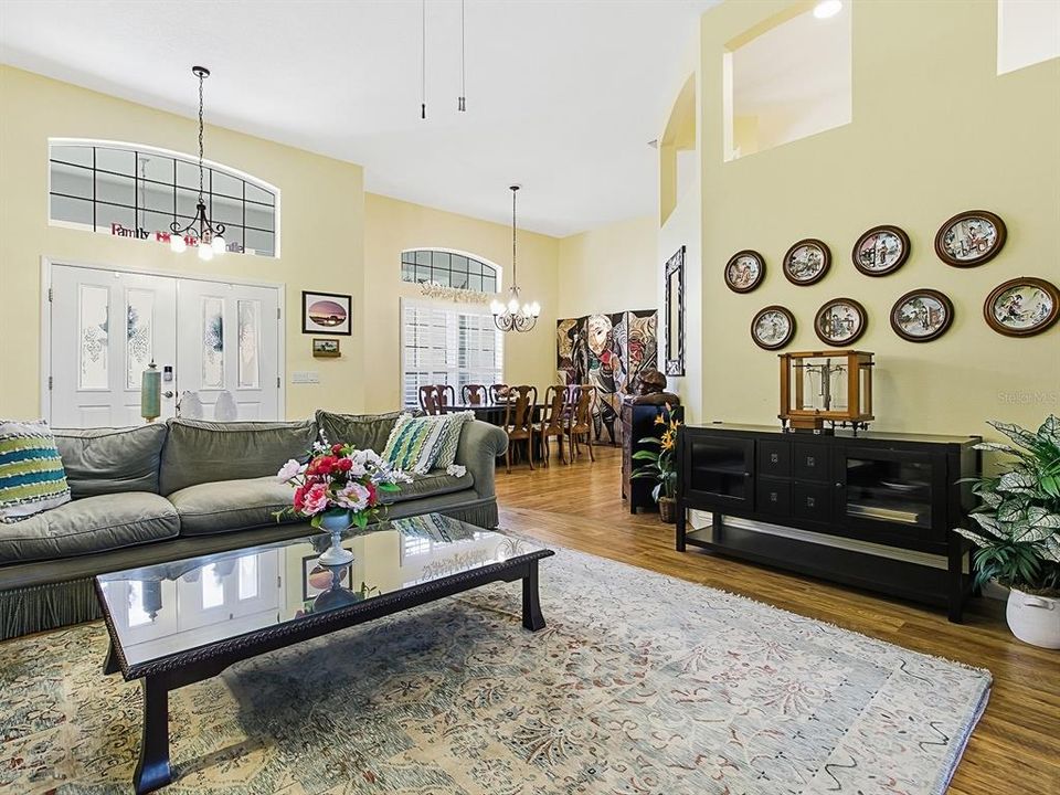 Active With Contract: $725,000 (3 beds, 2 baths, 2460 Square Feet)