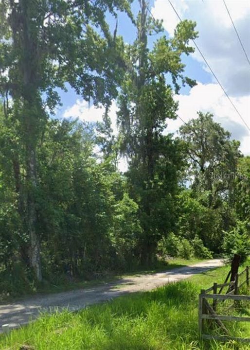 На продажу: $49,900 (0.96 acres)