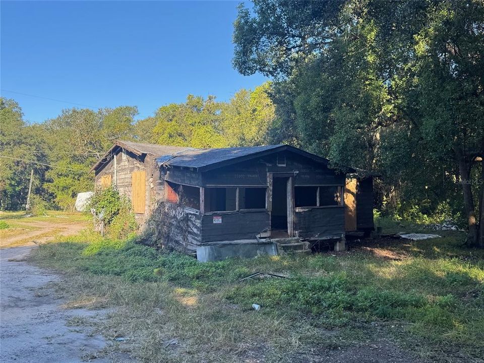 En Venta: $99,900 (3 camas, 1 baños, 864 Pies cuadrados)