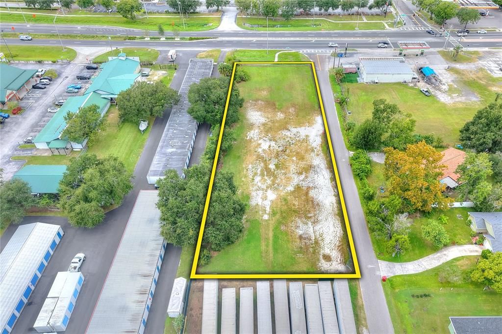 На продажу: $995,000 (1.02 acres)