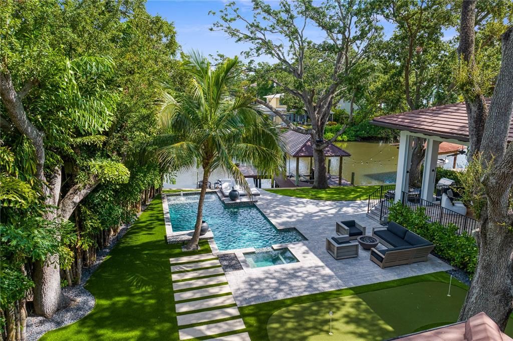 出租: $27,000 (5 贝兹, 5 浴室, 4406 平方英尺)