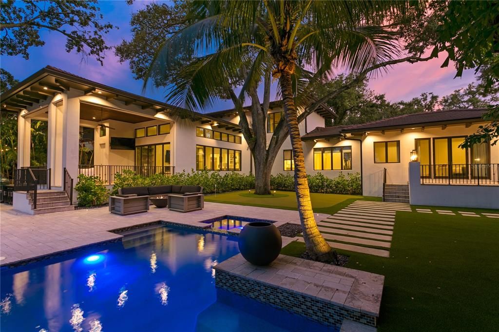 出租: $27,000 (5 贝兹, 5 浴室, 4406 平方英尺)