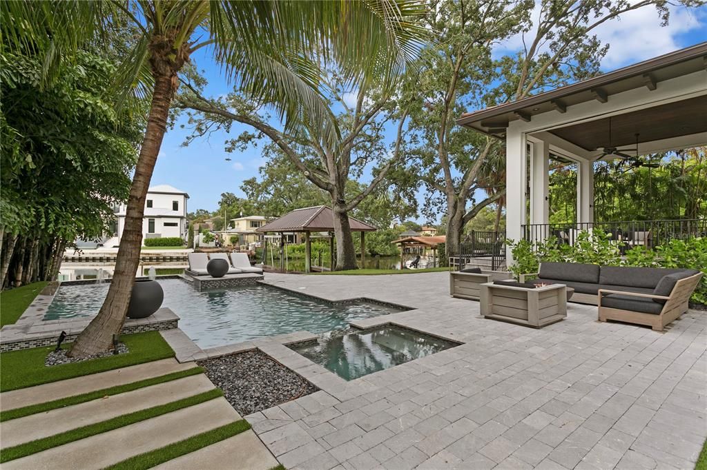 出租: $27,000 (5 贝兹, 5 浴室, 4406 平方英尺)