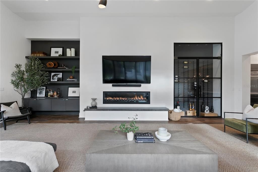 出租: $27,000 (5 贝兹, 5 浴室, 4406 平方英尺)