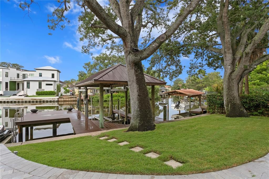 出租: $27,000 (5 贝兹, 5 浴室, 4406 平方英尺)