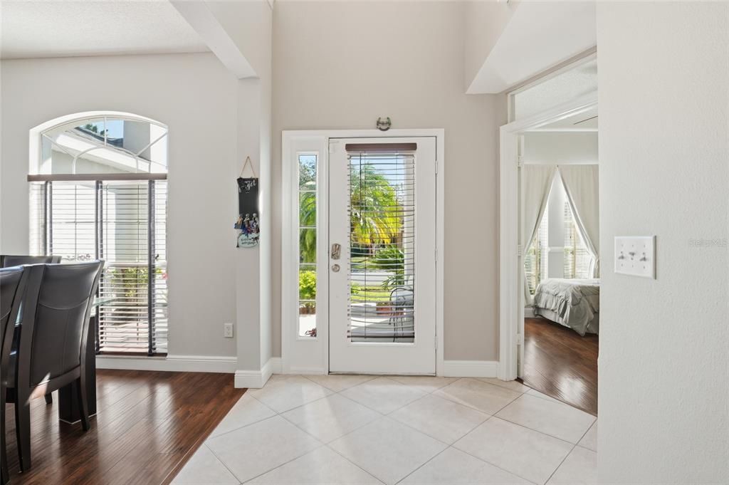 待售: $575,000 (4 贝兹, 2 浴室, 2488 平方英尺)