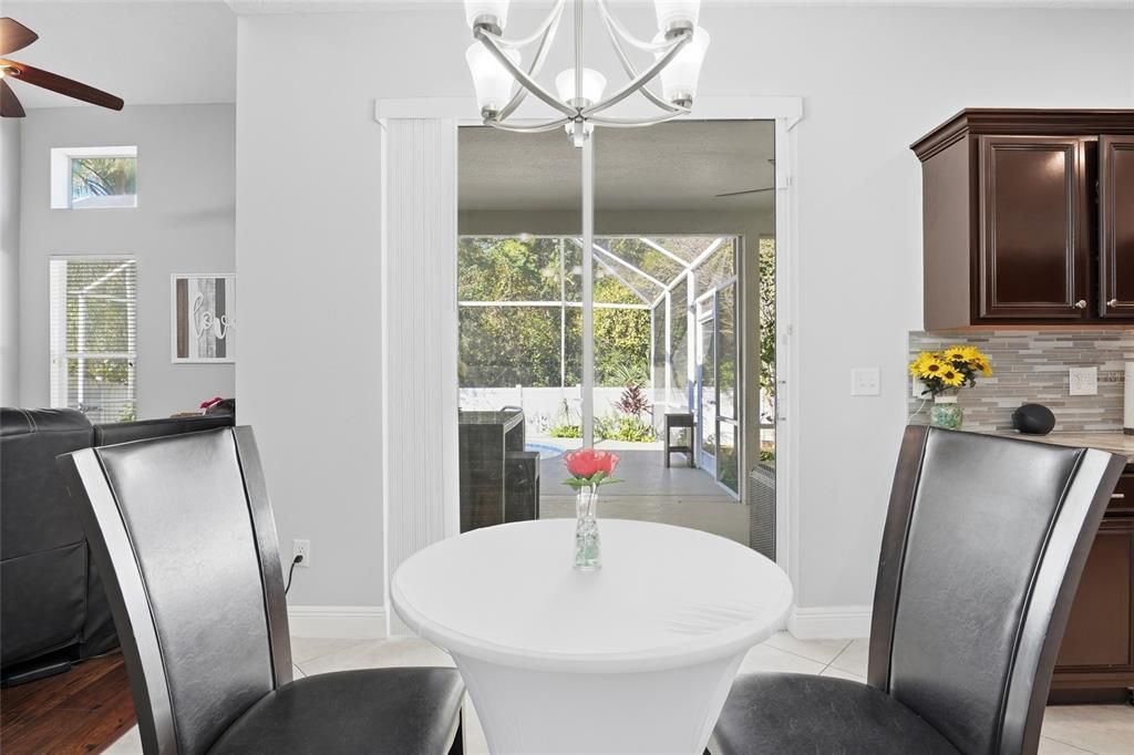 待售: $575,000 (4 贝兹, 2 浴室, 2488 平方英尺)