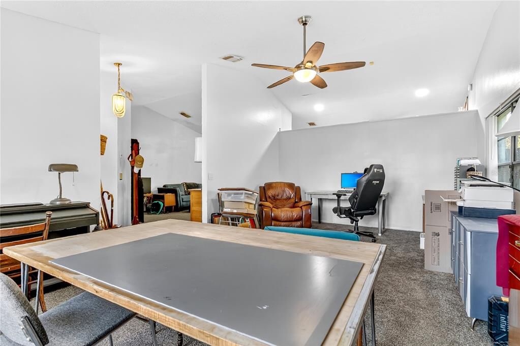 For Sale: $462,500 (3 beds, 2 baths, 1653 Square Feet)