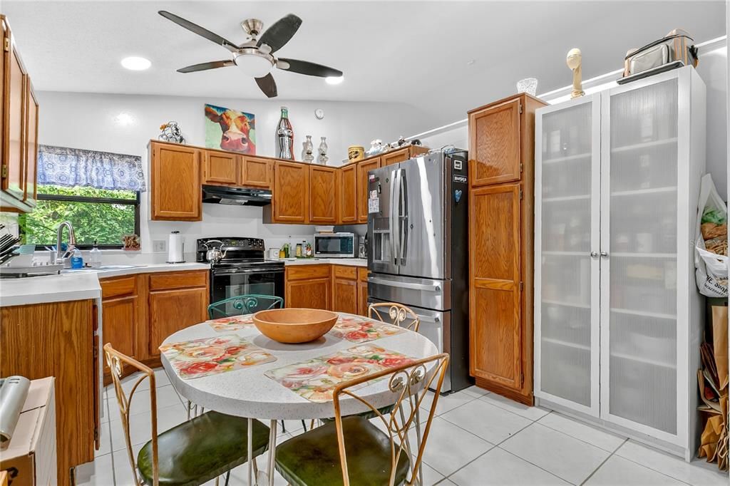 For Sale: $462,500 (3 beds, 2 baths, 1653 Square Feet)