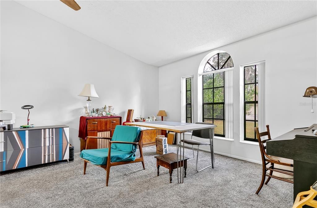 For Sale: $462,500 (3 beds, 2 baths, 1653 Square Feet)