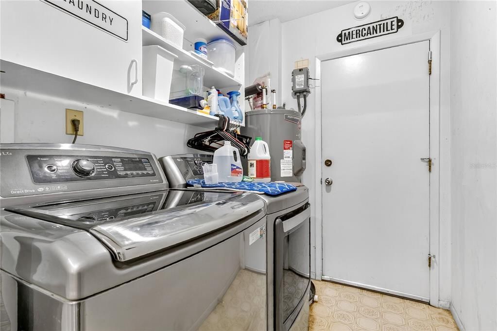 For Sale: $462,500 (3 beds, 2 baths, 1653 Square Feet)