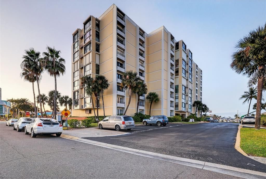 待售: $410,000 (2 贝兹, 2 浴室, 1310 平方英尺)