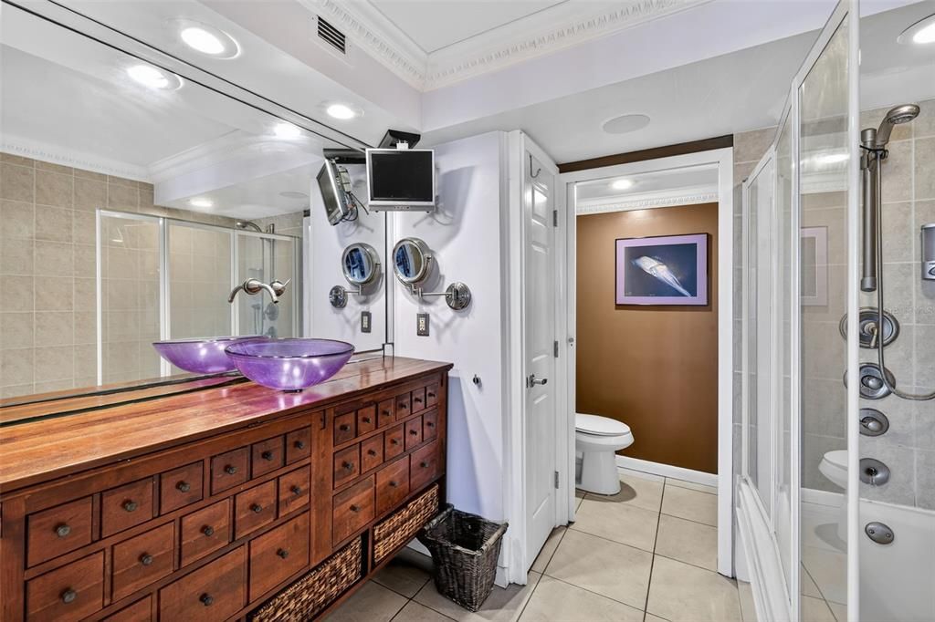 待售: $410,000 (2 贝兹, 2 浴室, 1310 平方英尺)