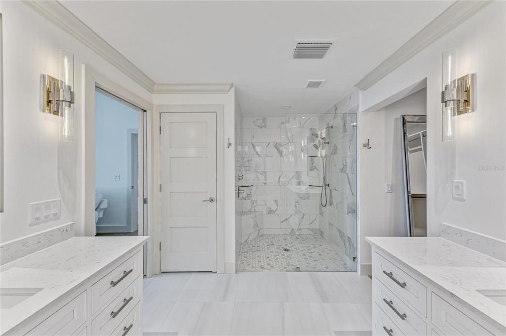 For Sale: $3,950,000 (3 beds, 3 baths, 2645 Square Feet)