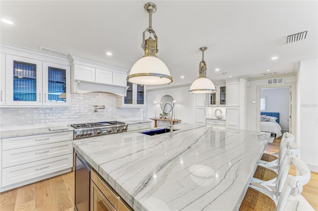 For Sale: $3,950,000 (3 beds, 3 baths, 2645 Square Feet)