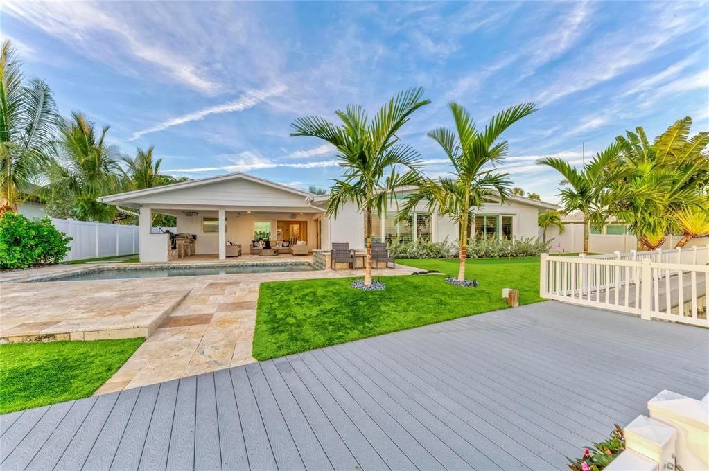 For Sale: $3,950,000 (3 beds, 3 baths, 2645 Square Feet)