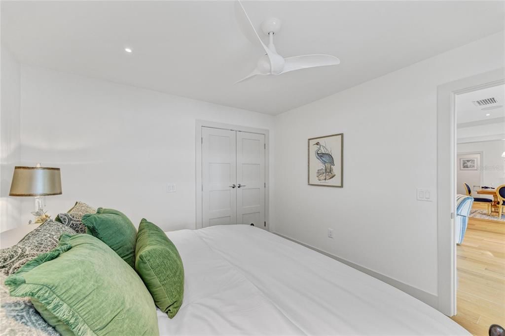 For Sale: $3,950,000 (3 beds, 3 baths, 2645 Square Feet)