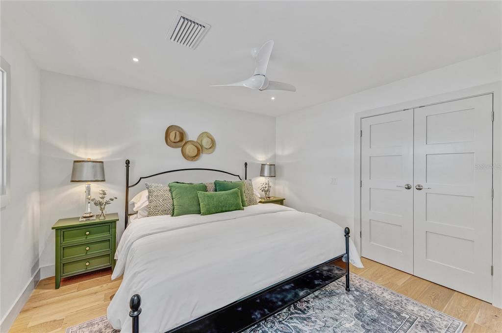 For Sale: $3,950,000 (3 beds, 3 baths, 2645 Square Feet)