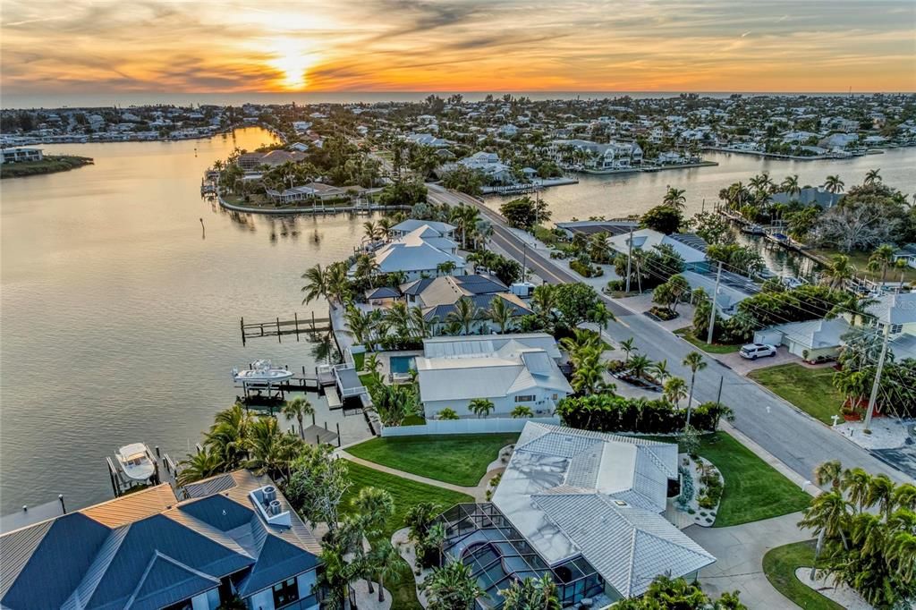 For Sale: $3,950,000 (3 beds, 3 baths, 2645 Square Feet)