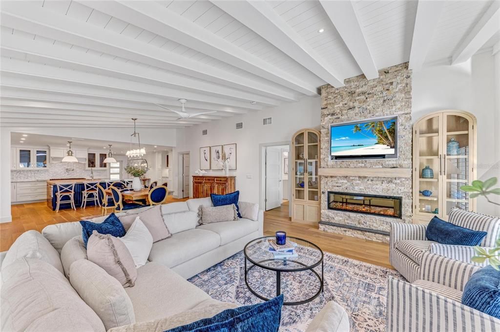 For Sale: $3,950,000 (3 beds, 3 baths, 2645 Square Feet)