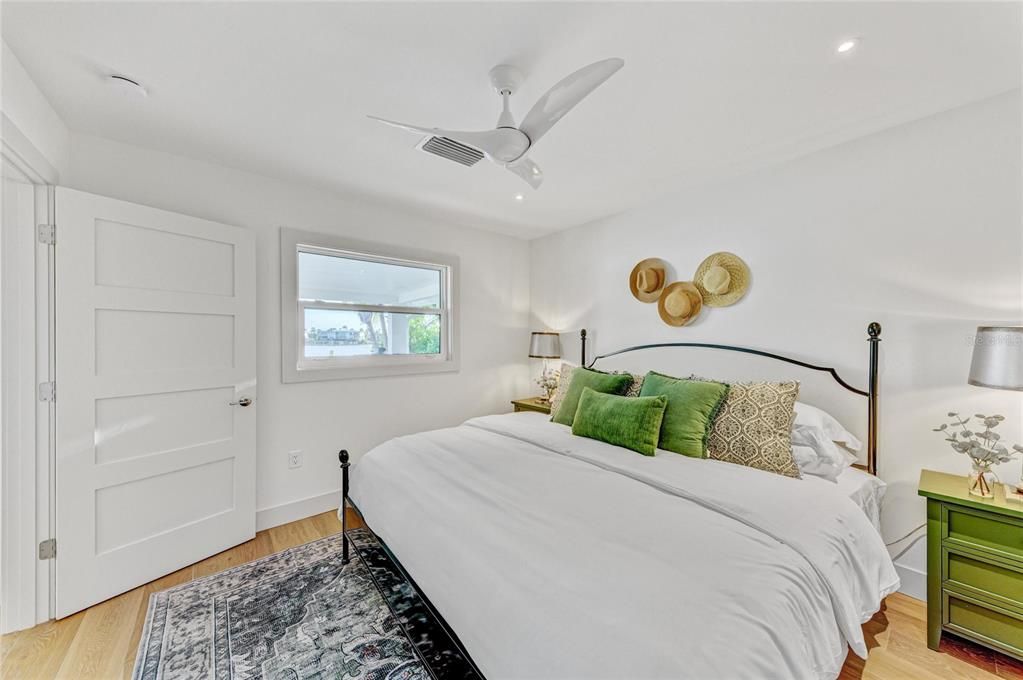 For Sale: $3,950,000 (3 beds, 3 baths, 2645 Square Feet)