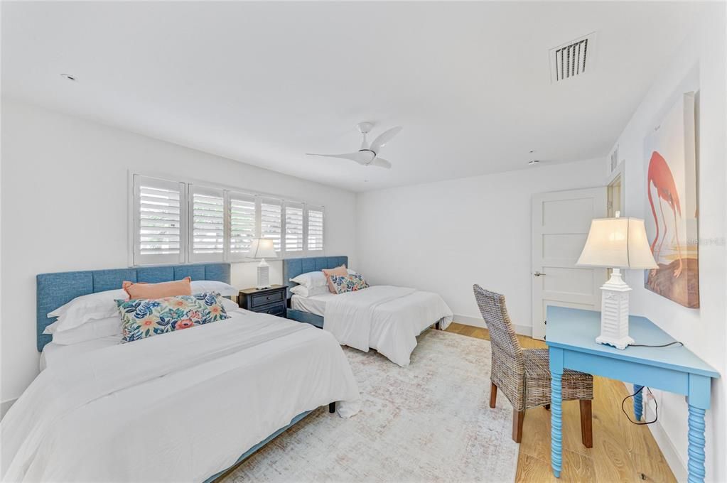 For Sale: $3,950,000 (3 beds, 3 baths, 2645 Square Feet)