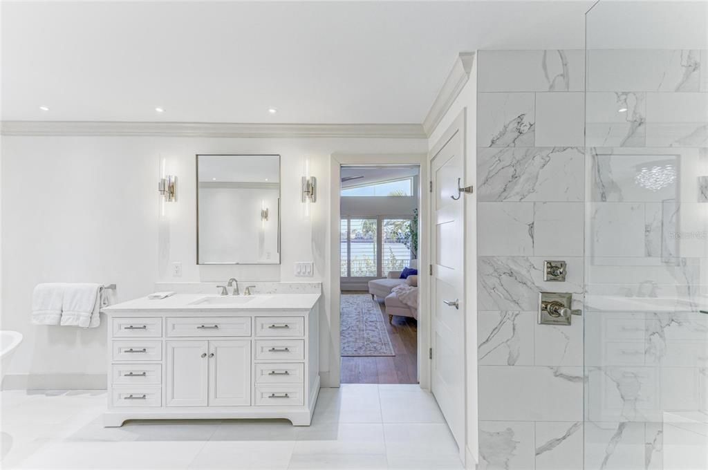 For Sale: $3,950,000 (3 beds, 3 baths, 2645 Square Feet)