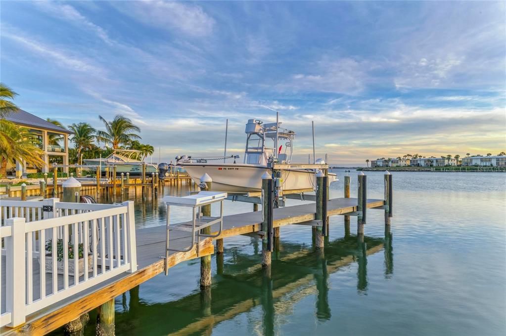 For Sale: $3,950,000 (3 beds, 3 baths, 2645 Square Feet)