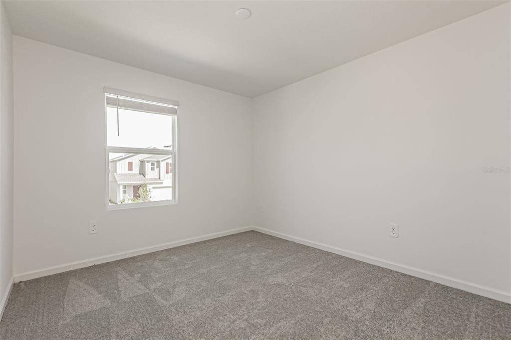 出租: $1,930 (4 贝兹, 2 浴室, 1880 平方英尺)