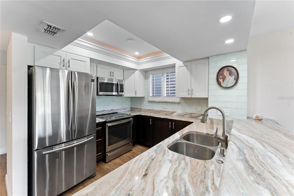 En Venta: $657,000 (3 camas, 3 baños, 1462 Pies cuadrados)