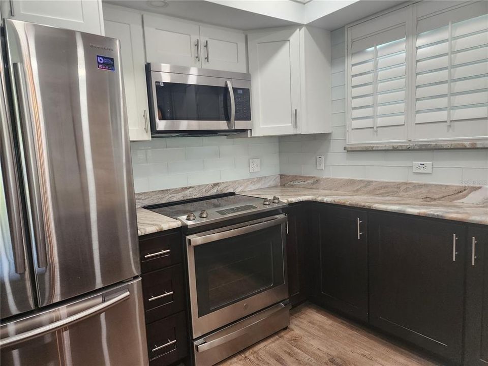 En Venta: $657,000 (3 camas, 3 baños, 1462 Pies cuadrados)