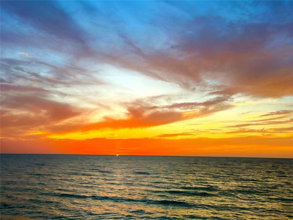 En Venta: $657,000 (3 camas, 3 baños, 1462 Pies cuadrados)