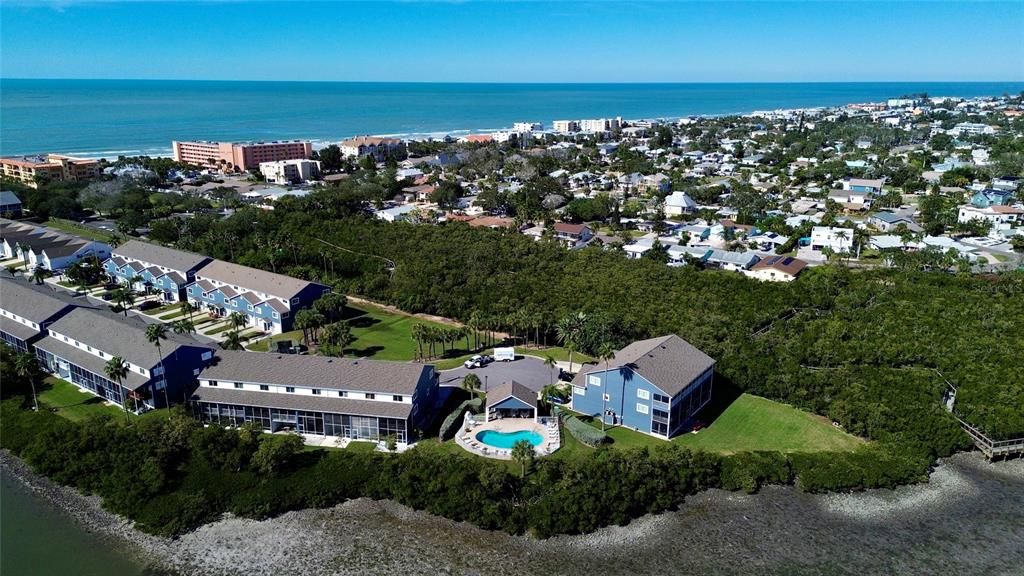 En Venta: $657,000 (3 camas, 3 baños, 1462 Pies cuadrados)