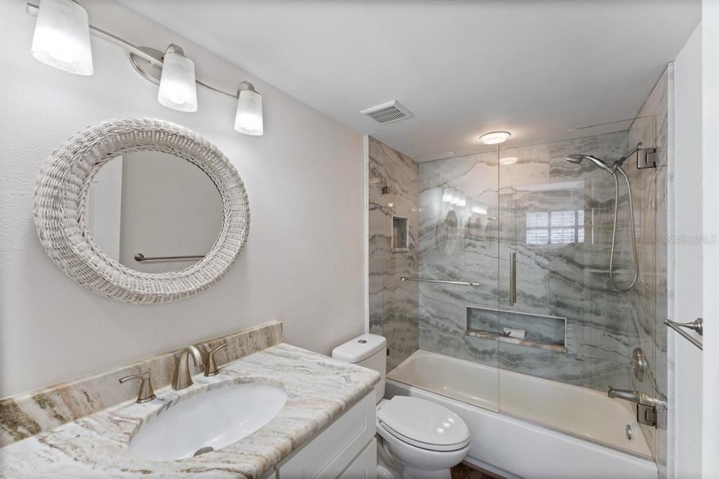 En Venta: $657,000 (3 camas, 3 baños, 1462 Pies cuadrados)