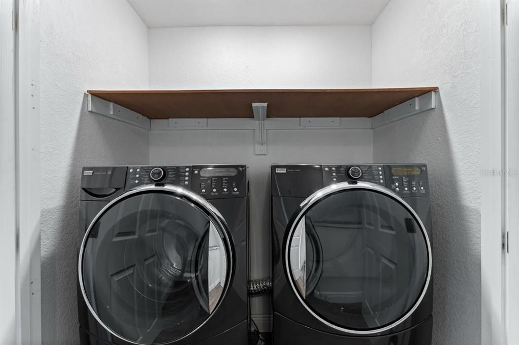 En Venta: $657,000 (3 camas, 3 baños, 1462 Pies cuadrados)