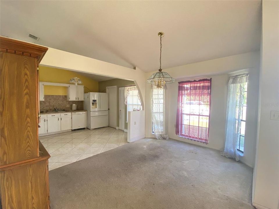 待售: $210,000 (3 贝兹, 2 浴室, 1562 平方英尺)