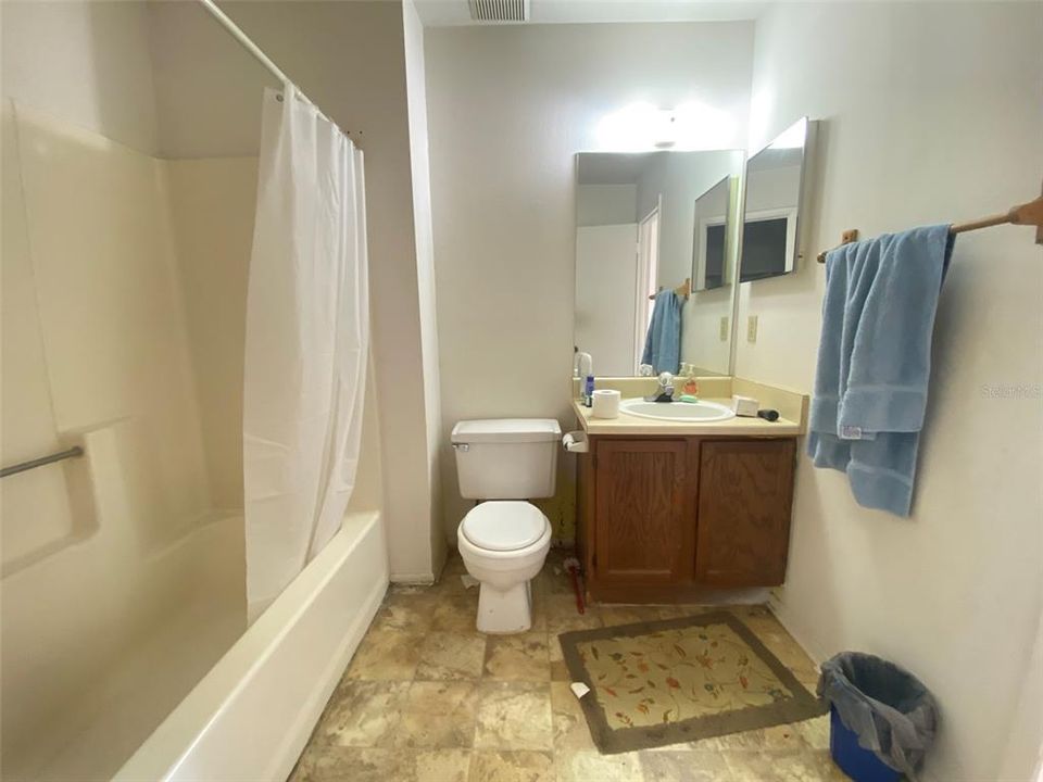 待售: $210,000 (3 贝兹, 2 浴室, 1562 平方英尺)