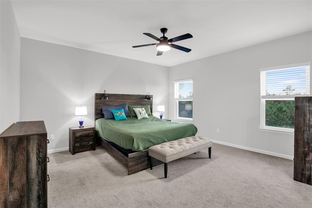 For Sale: $459,900 (3 beds, 2 baths, 2498 Square Feet)