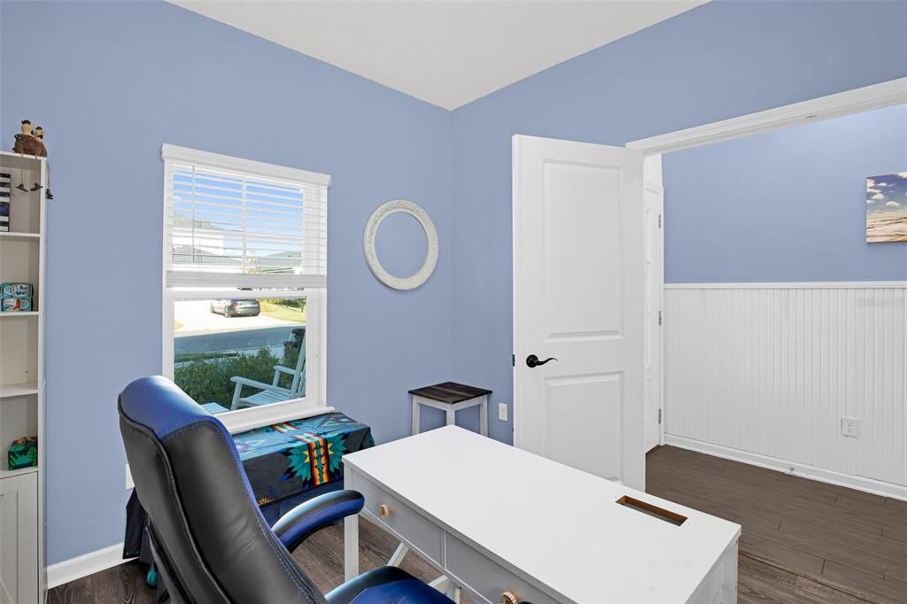 For Sale: $459,900 (3 beds, 2 baths, 2498 Square Feet)