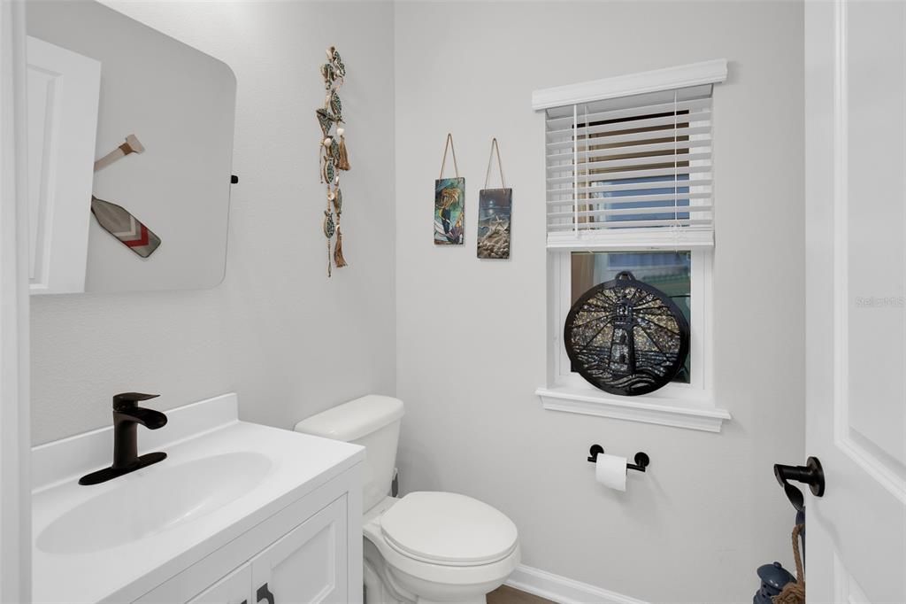 For Sale: $459,900 (3 beds, 2 baths, 2498 Square Feet)