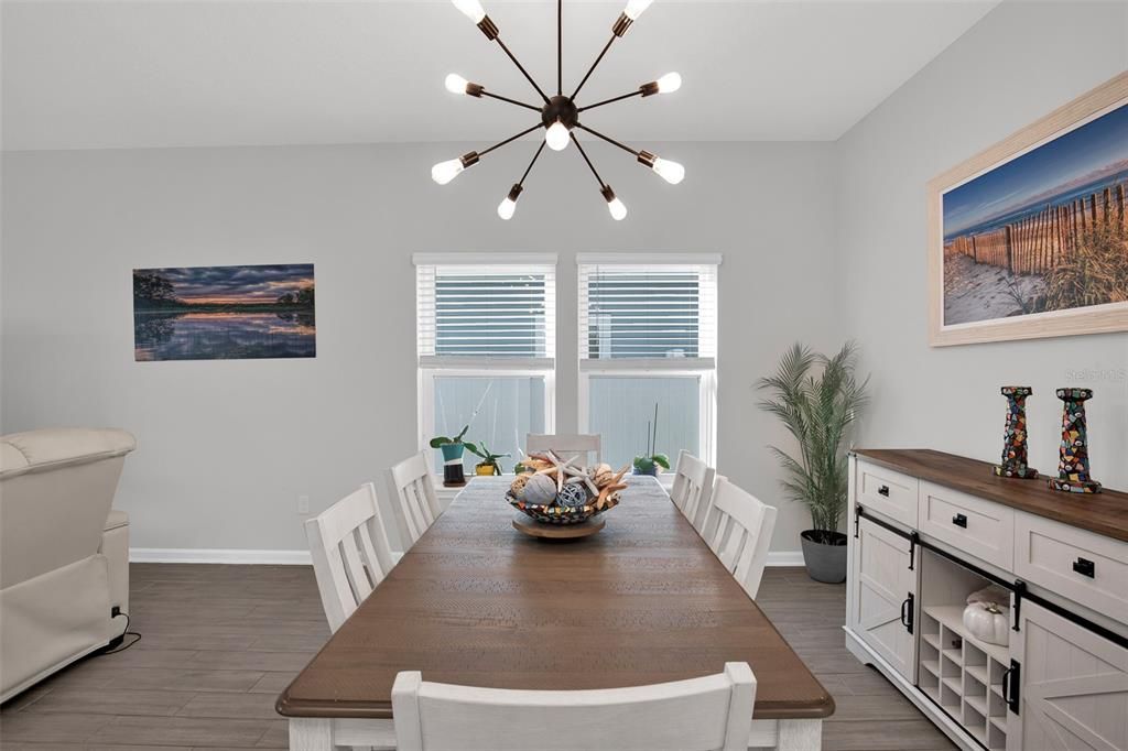 For Sale: $459,900 (3 beds, 2 baths, 2498 Square Feet)