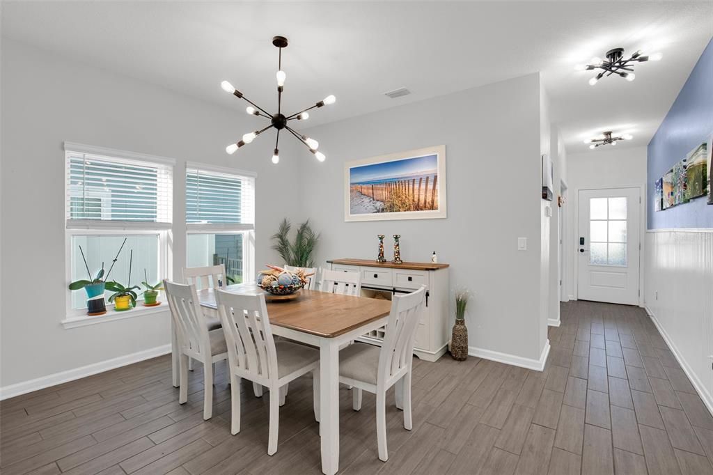 For Sale: $459,900 (3 beds, 2 baths, 2498 Square Feet)