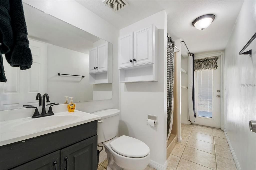 For Rent: $2,500 (4 beds, 3 baths, 1971 Square Feet)