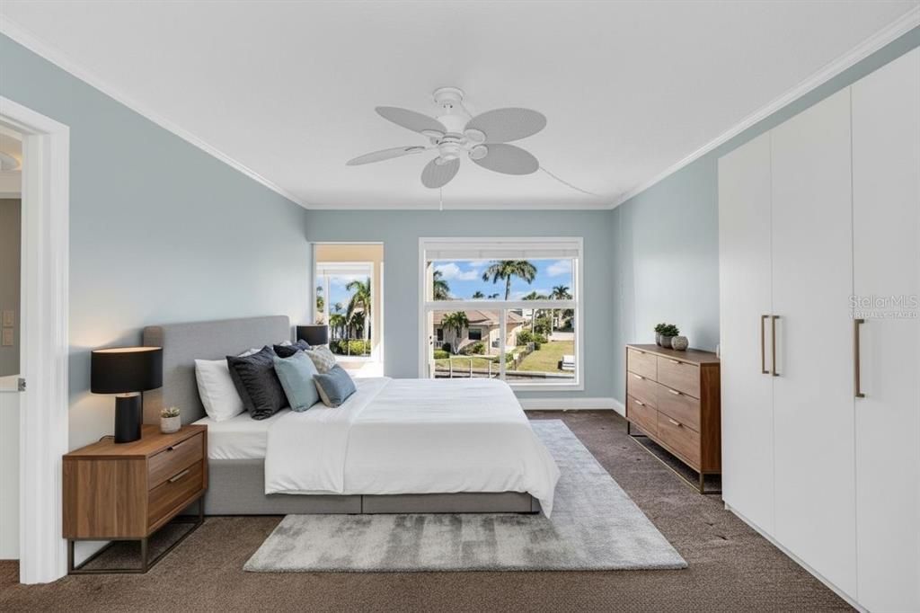 待售: $274,900 (2 贝兹, 2 浴室, 1741 平方英尺)