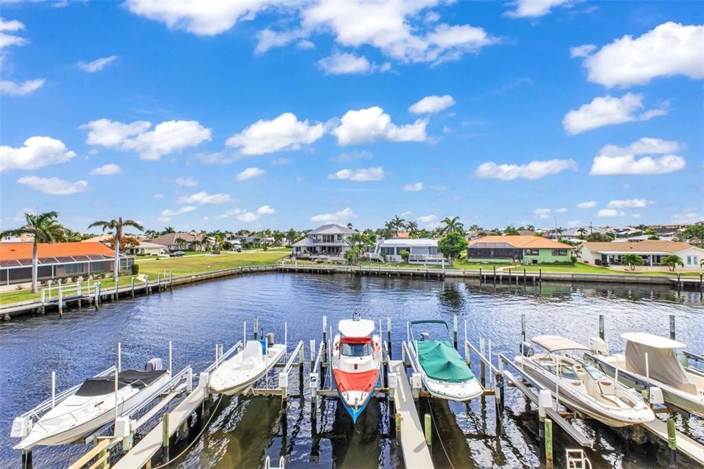 待售: $274,900 (2 贝兹, 2 浴室, 1741 平方英尺)