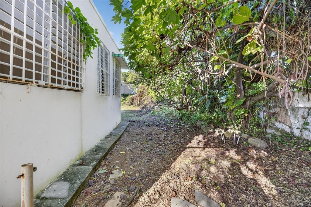 На продажу: $195,000 (3 спален, 1 ванн, 1531 Квадратных фут)